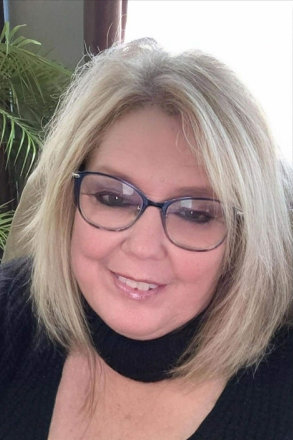 Cruise Brothers Travel Agent Janice Riggs